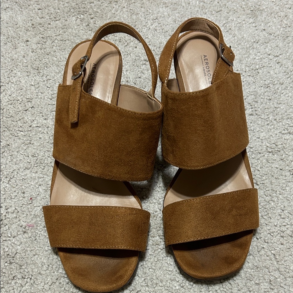 AEROSOLES Women's Brown Suede Sandals